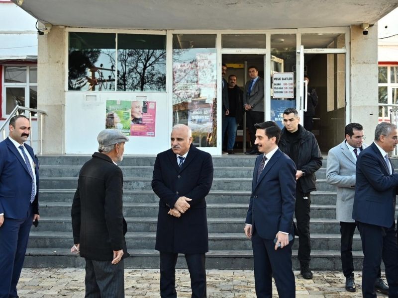 Diyarbakır Valisi Zorluoğlu, Ergani’ye Çıkarma Yaparak Projeleri Inceledi (2)