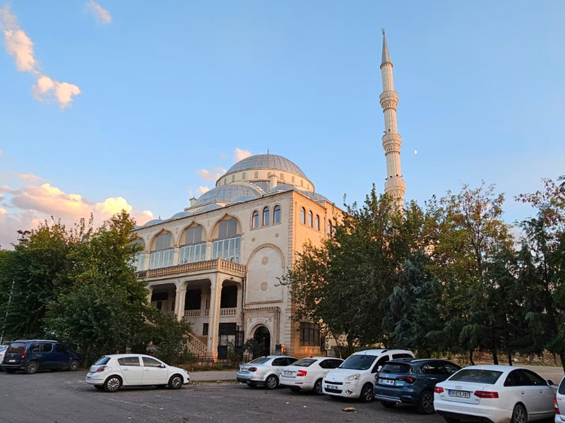 Diyarbakır’da Cami Mescidi Kapatıldı Hasta Yakınları Kapıda Kaldı3