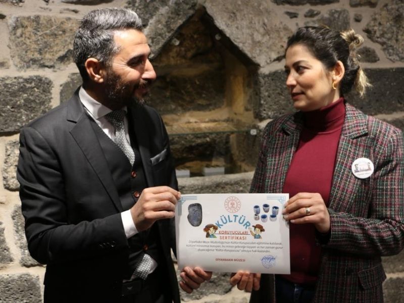 Diyarbakır'da Çocuklar Kilden Kendi Eserlerini Tasarlıyor