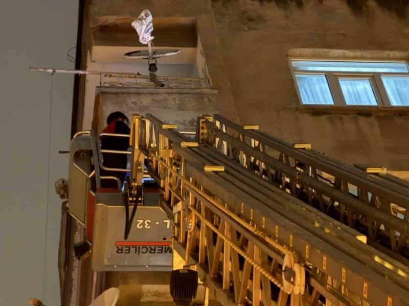 Diyarbakır'da Itfaiyeyi Alarma Geçiren Derin Uyku (2)