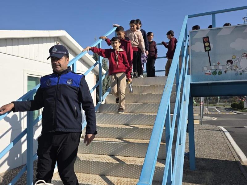 Diyarbakır’da Öğrencilere Trafik Ve Çevre Eğitimi (1)