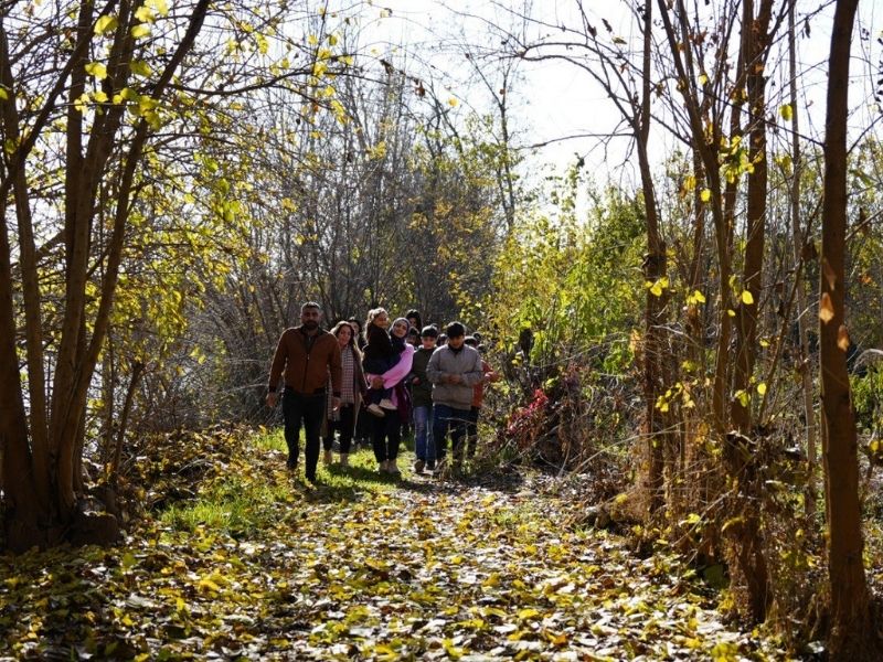 Diyarbakır'da Özel Çocuklar Hevsel Bahçeleri'nde Yürüdü
