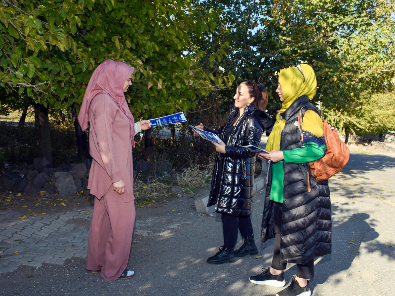 Diyarbakır’da “Yerinde Çözüm” Çalışmaları Mahallelerde Sürdürülüyor (1)