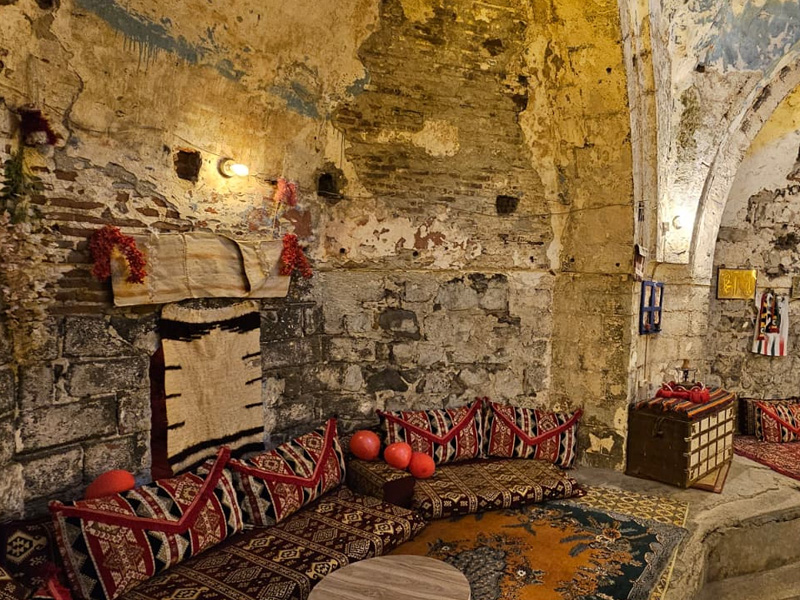 Dünyaca Ünlü Sanatçılar Diyarbakır'daki Tarihi Hamama Geliyor4