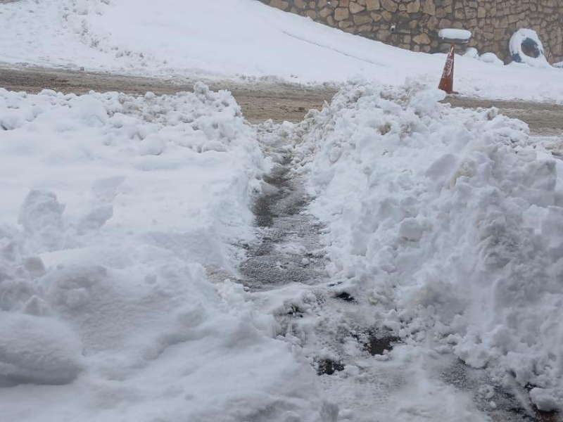 Diyarbakır Kulp’ta Kar Kalınlığı Kırsalda 1 Metreyi Aştı (1)