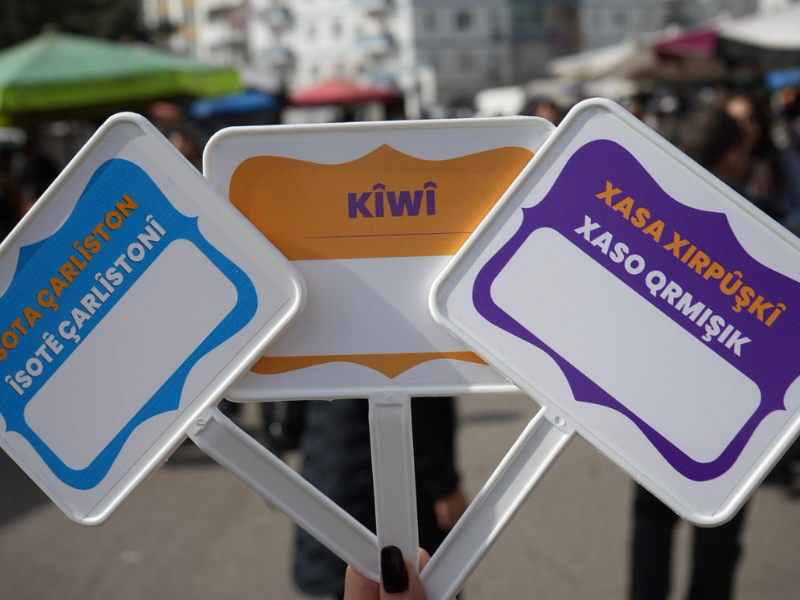 Diyarbakır Semt Pazarlarında Kürtçe Fiyat Etiketleri (1)