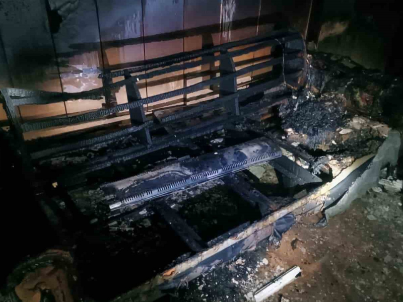 Diyarbakır’da Elektrik Yangınında Ev Küle Döndü (1)