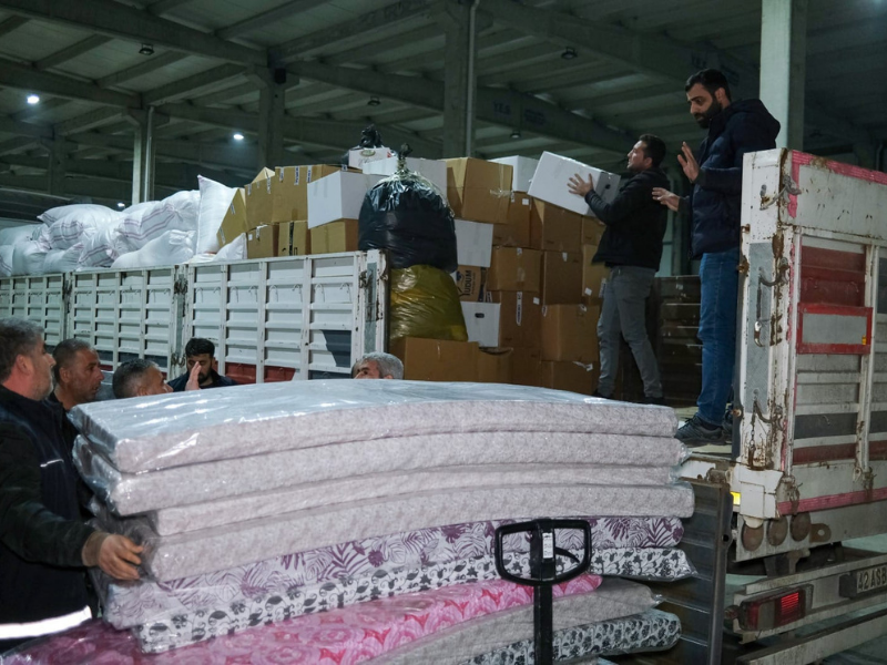 Diyarbakır’dan Kobani’ye 25 Tır Yardım Ulaştırıldı (2)