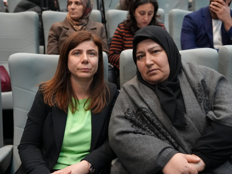 Kadın Mücadelesine Vurgu