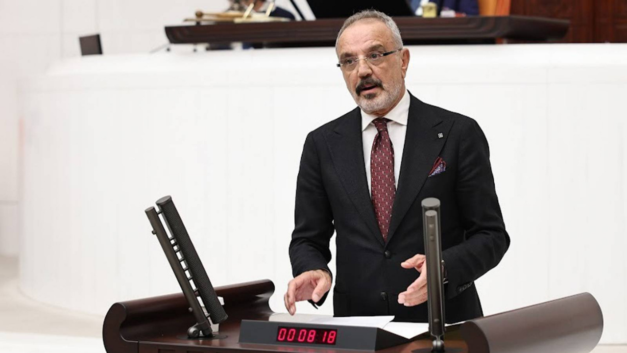 DEM Parti’ye kürsü verilmedi, Sakık tepki gösterdi