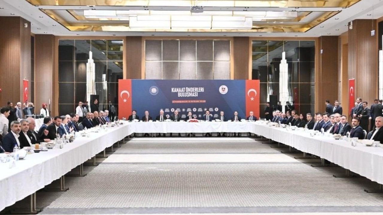 Diyarbakır Barosu'ndan Adalet Bakanı Gürlek'e Demirtaş talebi