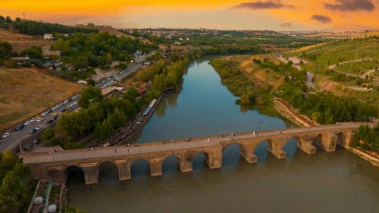 Diyarbakır'da büyüme aksındaki arsalar satışta: Uygun ödeme koşulları var