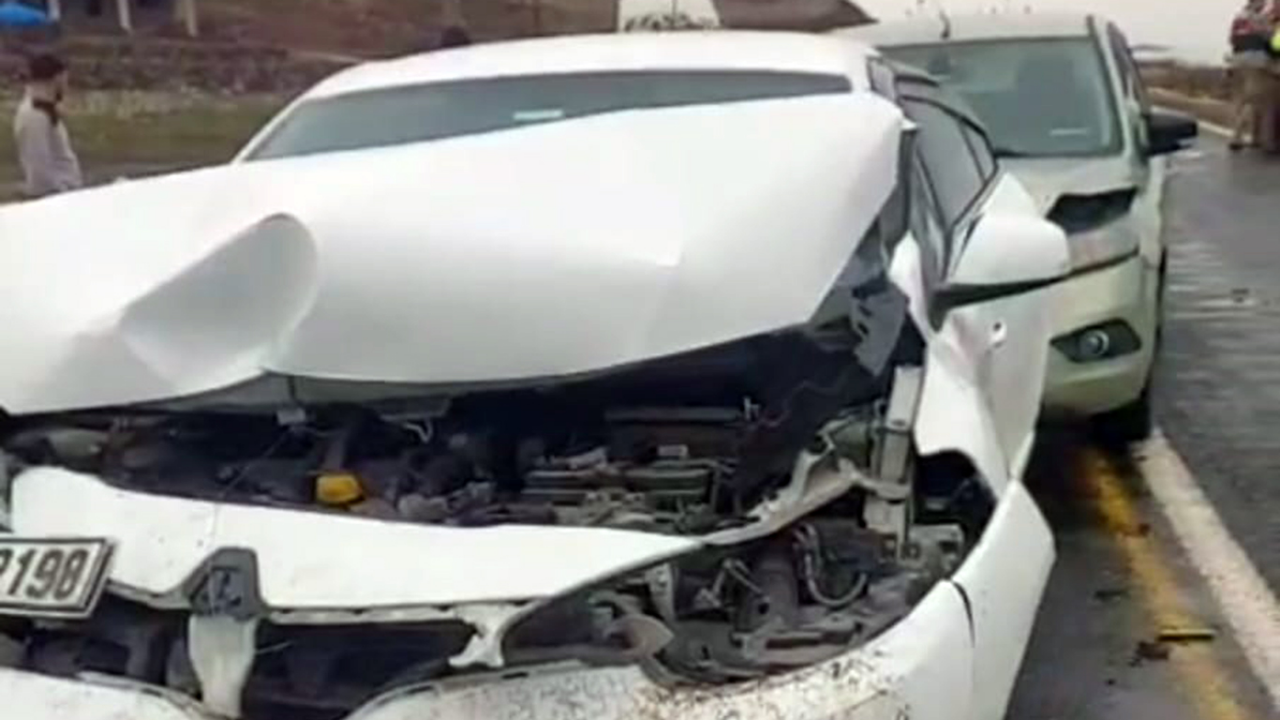 Diyarbakır’da cenaze konvoyunda zincirleme kaza: 4 yaralı