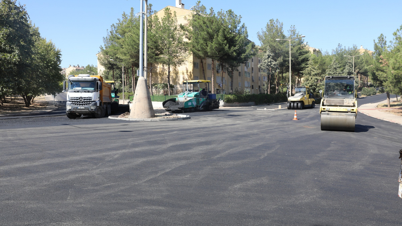 Diyarbakır’da dev asfalt hamlesi! 110 bin ton asfalt serilecek