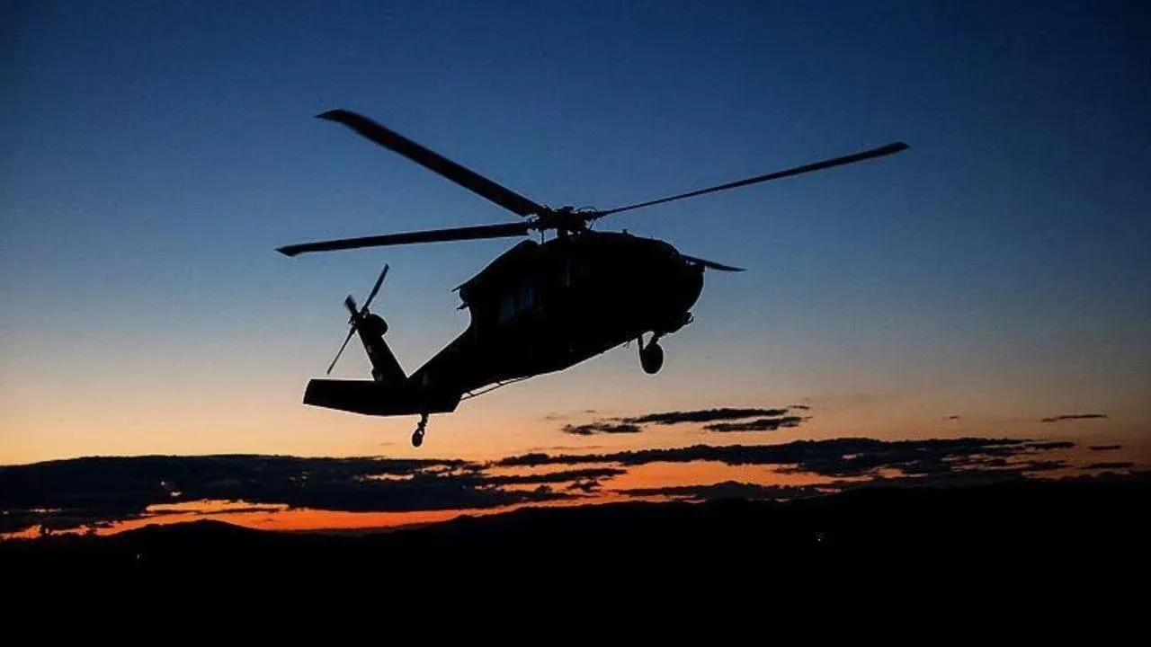 2 askeri helikopter düştü: 1 ölü, 7 kayıp