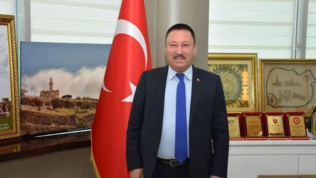Şaredarê berê yê AK Partiyê hat girtin