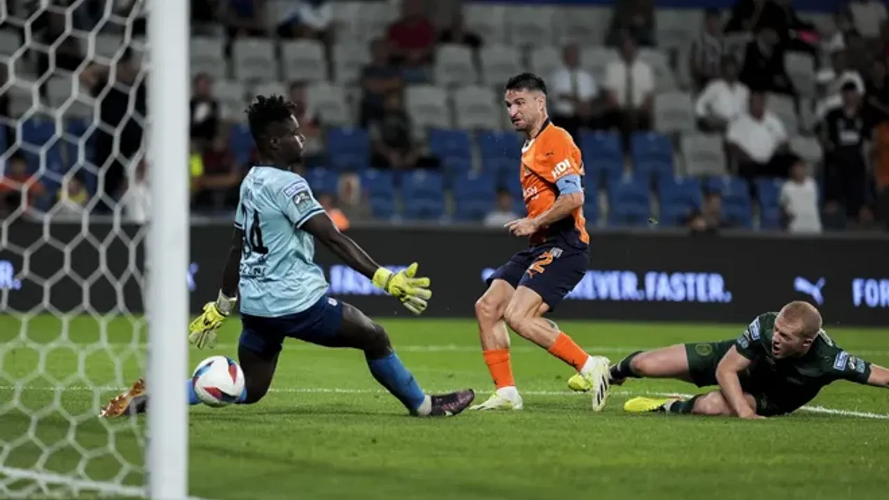 Başakşehir 0-0'ın rovanşında 2-0 kazanarak tur atladı