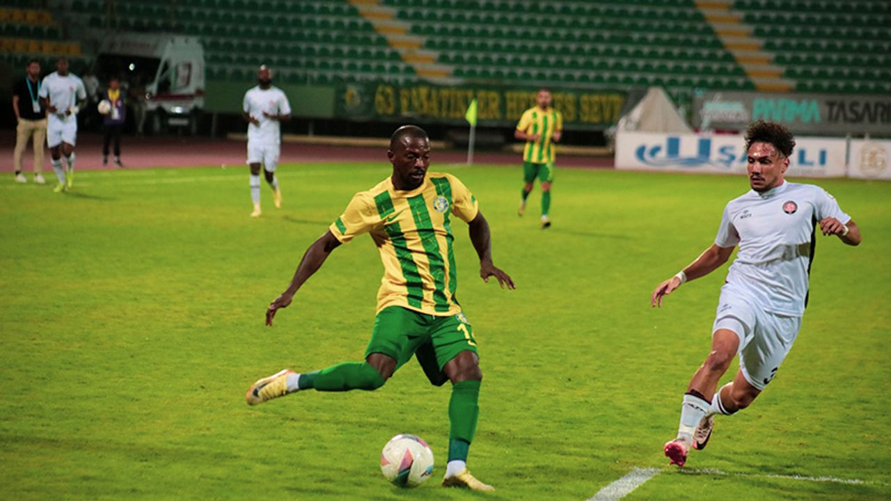 Şanlıurfaspor kendi evinde Karagümrük'e 3-1 mağlup oldu