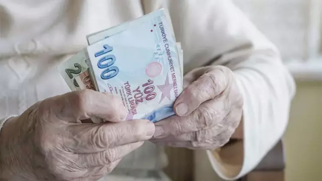 4 bin TL emekli bayram ikramiyesi ödemeleri yarın başlıyor
