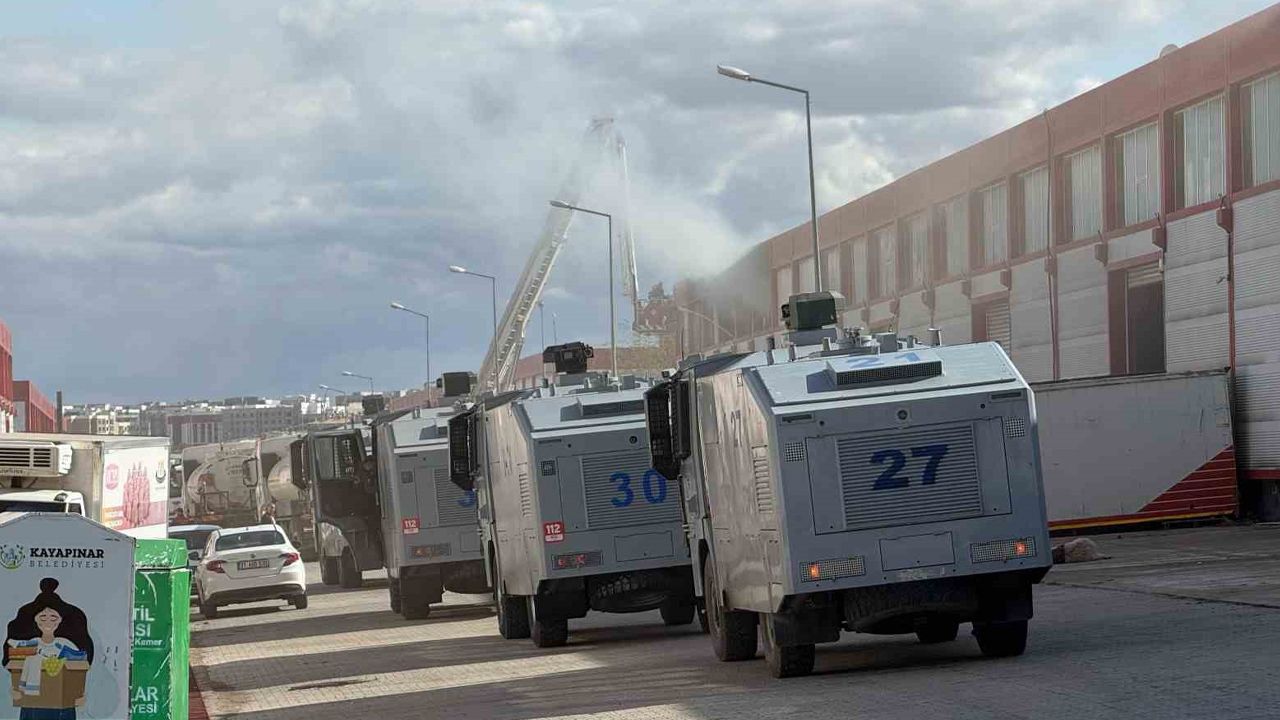 Diyarbakır’daki yangın ekipler tarafından söndürüldü
