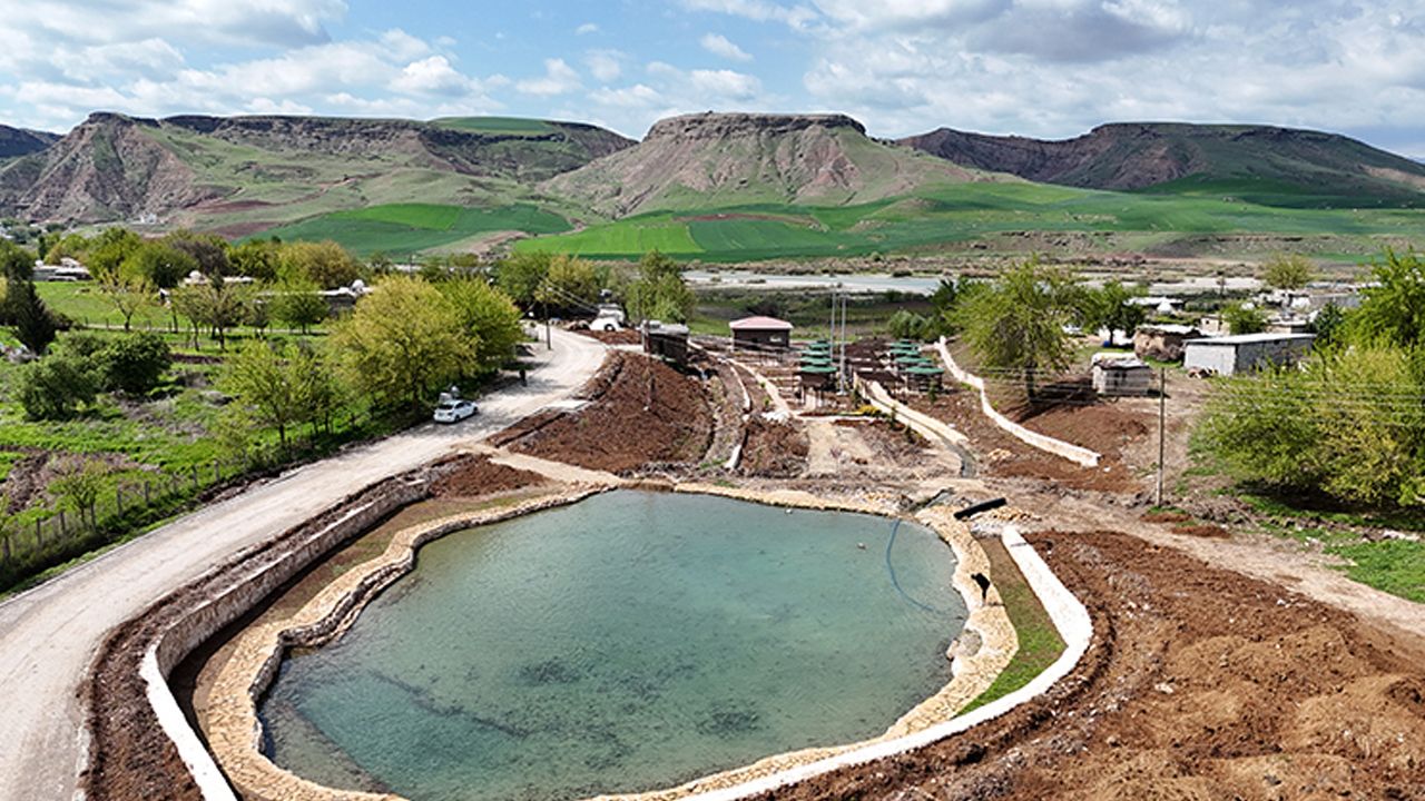 3 bin yıllık erzen Antik Kenti'nde balıklı göl turizme kazandırılacak