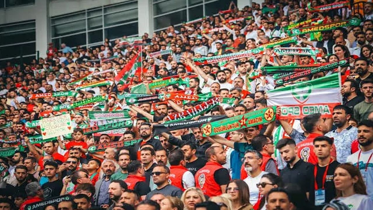 Amedspor taraftarından Sırrı Süreyya Önder için siyah giyinme çağrısı