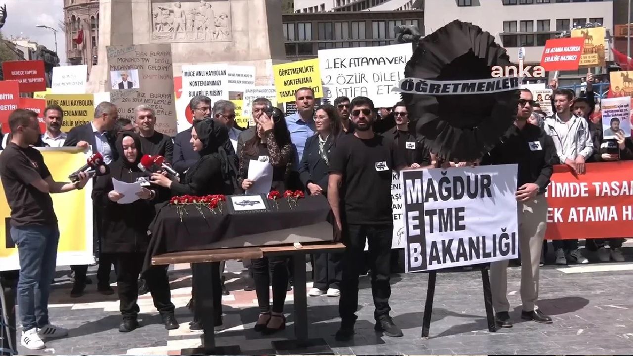 Öğretmen adaylarından tepki: “Gıyabi cenaze namazı" eylemi!