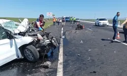 Diyarbakır karayolunda feci trafik kazası: 2 ölü 5 yaralı