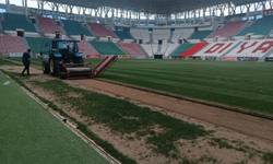 Diyarbakır Stadyumu’nda çim yenileme çalışmaları başladı