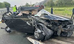 Elazığ’da kamyon ile otomobil çarpıştı: 4 yaralı