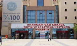 Mahkeme kararına rağmen Diyarbakır'da sağlıkçılar kamera izlemi altında