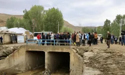 Van'da yaşanan sel felaketi için hızlı çözüm çağrısı