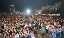 Diyarbakır’da sanat ve müzik buluştu: Kardeş türküler rüzgarı esti