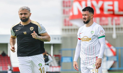 Amedspor'da Çekdar Orhan'ın kırmızı kartı sonrası taraftarlar tepkili