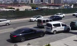 İstanbul'da depremin ardından petrol istasyonlarında kuyruklar oluştu