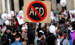 Almanya’da binlerce kişiden AfD protestosu: Demokrasiyi tehdit ediyor
