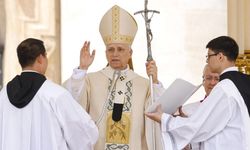 Aziz Petrus Meydanı’nda tarihi gün: Yeni papa görevde
