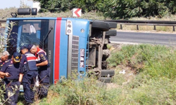 Cezaevi ring aracının devrilmesi sonucu 12 kişi yaralandı