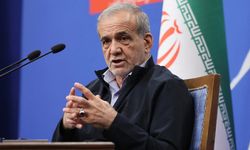 İran Cumhurbaşkanı Pezeşkiyan: “Daha Az Dolar, Daha Çok Yerel Para Kullanılsın”