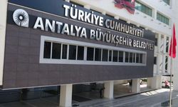 Antalya Büyükşehir Belediyesi’nde operasyon: 20 gözaltı