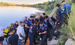 Dicle nehrinde acı son: Köprüden atlayan genç öldü
