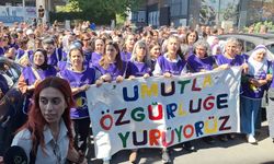 Diyarbakır’da kadın yürüyüşüne polis engeli