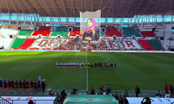 Diyarbakır’da Kadına Yönelik Şiddete Karşı Günü'nde futbol coşkusu