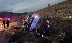 Elazığ otobüsü Afyon’da kaza yaptı: 2 ölü, 21 yaralı