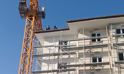 Maaşlarını alamayan işçiler intihar girişiminde bulundu