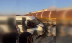 Şırnak’ta öğrenci servisi tankere çarptı: 13 yaralı