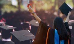 Üniversiteyi 3 yılda bitirme uygulaması gelecek yıl başlıyor