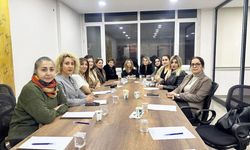 Amedspor'da kadın futbolunun geleceği masaya yatırıldı