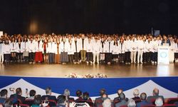 Dicle Üniversitesi öğrencileri beyaz önlüklerini giydi