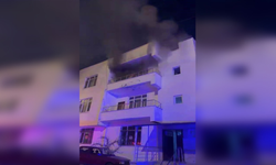 Diyarbakır’da daire yangını korkuttu, ev tamamen yandı